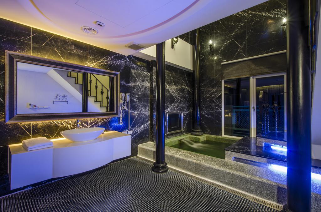 Ya Nold Fashion House Hotel Джиаоси Екстериор снимка