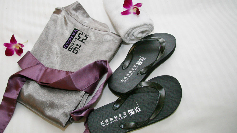 Ya Nold Fashion House Hotel Джиаоси Екстериор снимка